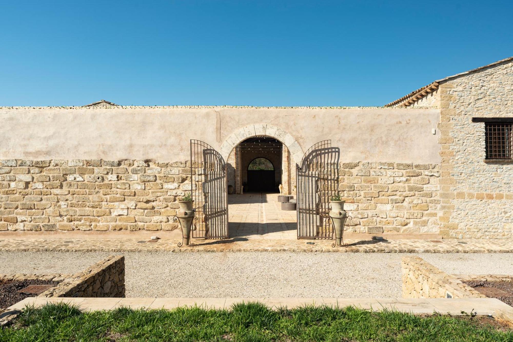 Tenute Baglio Passofondo Alcamo Luaran gambar